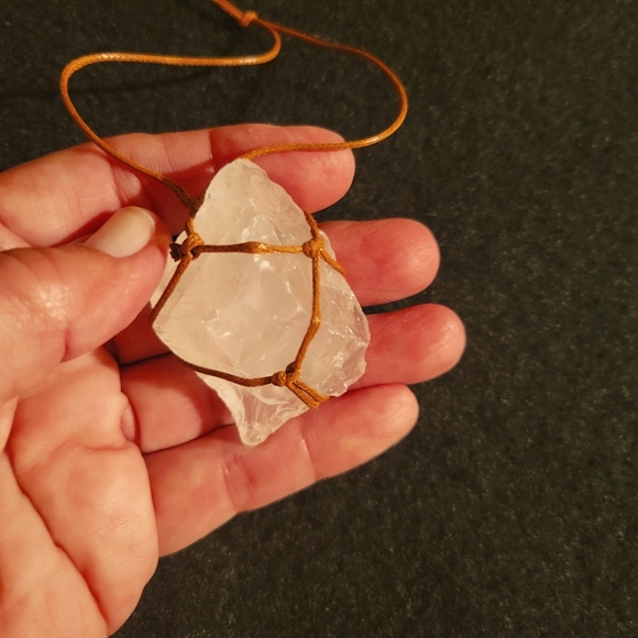 Clear Quartz Raw Wrapped Necklace NWOT - Picture 2 of 2